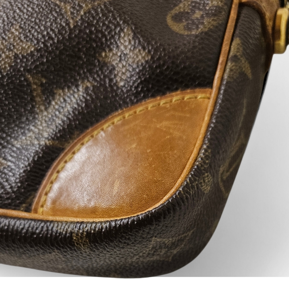 Louis Vuitton Brown Monogram Men's Bag - Picture 5 of 15